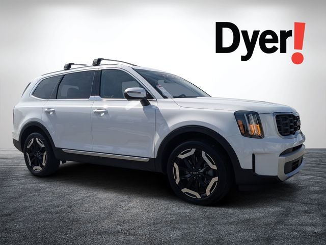 2024 Kia Telluride S in Glacial White Pearl — front three-quarter view