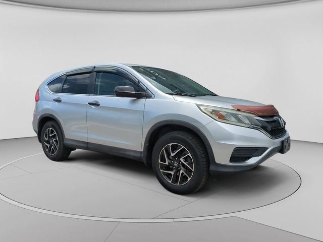 2016 Honda CR-V SE in Alabaster Silver Metallic — front three-quarter view