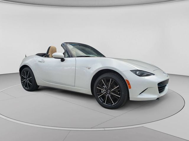 2026 Mazda Mazda MX-5 Miata Grand Touring in Snowflake White Pearl — front three-quarter view