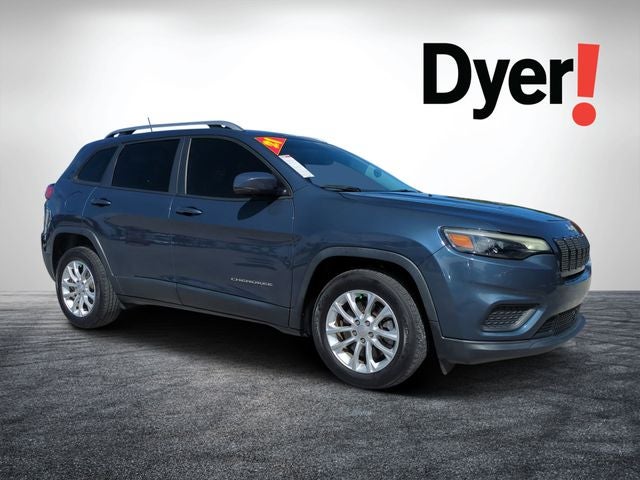 2021 Jeep Cherokee Latitude in Slate Blue Pearlcoat — front three-quarter view