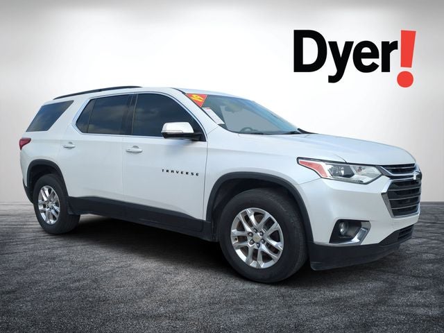 2019 Chevrolet Traverse LT Cloth w/1LT in Iridescent Pearl Tricoat — front three-quarter view