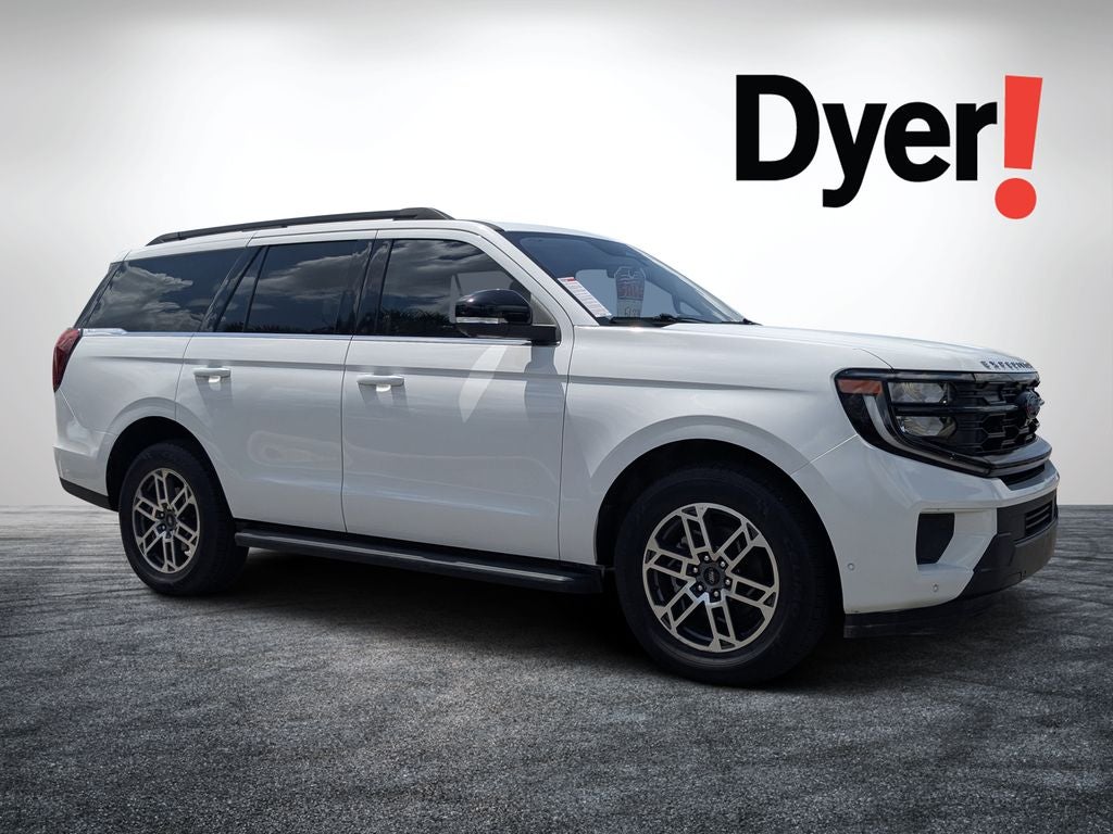 2025 Ford Expedition Active in Oxford White — front three-quarter view