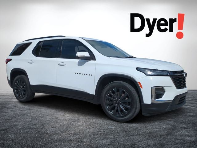 2023 Chevrolet Traverse RS in Summit White — front three-quarter view