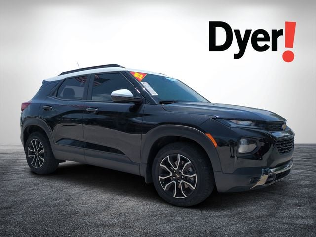 2022 Chevrolet TrailBlazer ACTIV in Mosaic Black Metallic — front three-quarter view